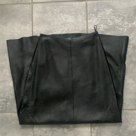 Vintage Floor Length Genuine Leather Maxi Skirt with Back Zipper - Picture 13 of 13